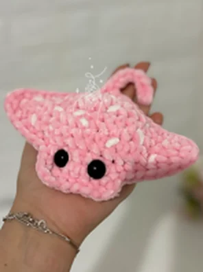 Mantarraya rosa de felpa